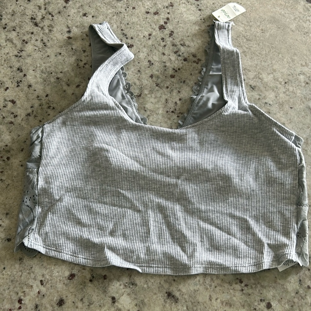 NWT Aerie Wireless Bra L
